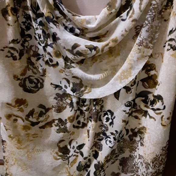 Top - Picture 4 of 5